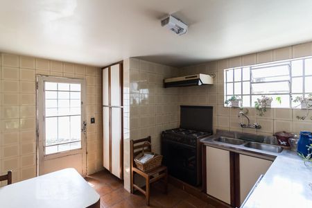 Casa para alugar com 450m², 3 quartos e 1 vaga Casa para alugar com 450m², 3 quartos e 1 vagaCozinha