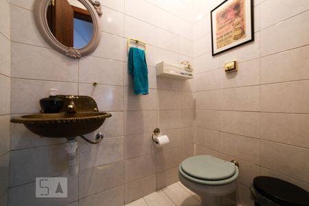 Lavabo de casa à venda com 2 quartos, 130m² em Jardim Aeroporto, São Paulo