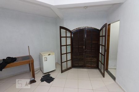 Sala de apartamento para alugar com 1 quarto, 80m² em Vargem Pequena, Rio de Janeiro
