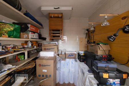 Casa à venda com 150m², 2 quartos e 2 vagasQuarto de Serviço