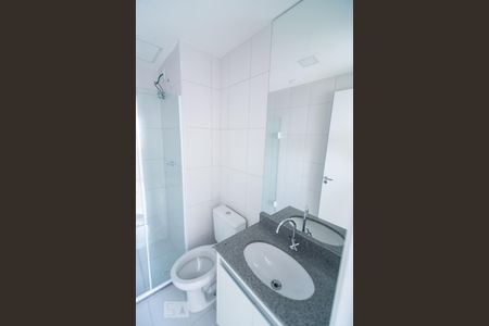 Banheiro de apartamento para alugar com 1 quarto, 33m² em Brás, São Paulo