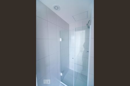 Banheiro de apartamento para alugar com 1 quarto, 33m² em Brás, São Paulo