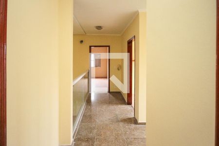 Casa à venda com 270m², 4 quartos e 4 vagasCorredor