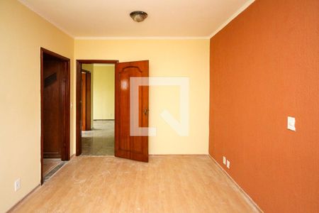 Casa à venda com 270m², 4 quartos e 4 vagasSuite