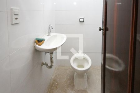 Casa à venda com 270m², 4 quartos e 4 vagasLavabo da Garagem