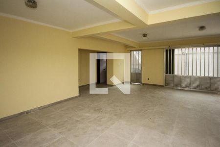 Casa à venda com 270m², 4 quartos e 4 vagasGaragem
