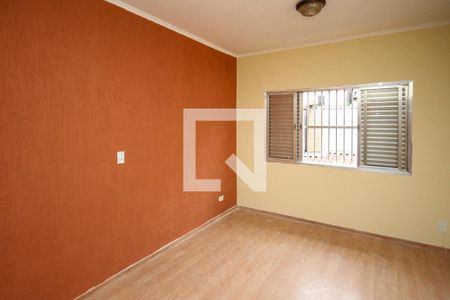 Casa à venda com 270m², 4 quartos e 4 vagasSuite