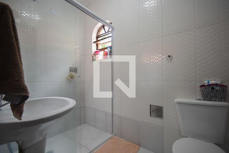 Casa à venda com 250m², 3 quartos e 6 vagas Casa à venda com 250m², 3 quartos e 6 vagasBanheiro