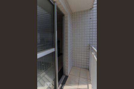 Apartamento à venda com 74m², 2 quartos e 1 vaga Apartamento à venda com 74m², 2 quartos e 1 vagaVaranda da Sala