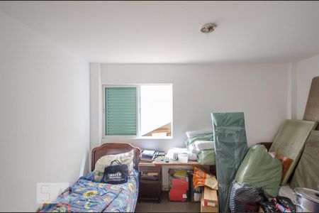 Casa à venda com 804m², 5 quartos e 8 vagasQuarto de Serviço