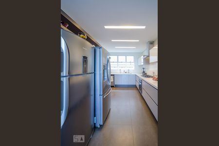 Casa à venda com 804m², 5 quartos e 8 vagasCozinha