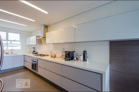 Casa à venda com 804m², 5 quartos e 8 vagasCozinha