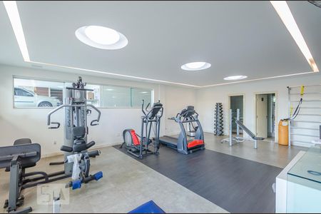 Casa à venda com 804m², 5 quartos e 8 vagasAcademia