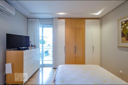 Casa à venda com 804m², 5 quartos e 8 vagasSuíte 3