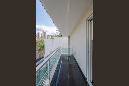 Casa à venda com 804m², 5 quartos e 8 vagasSuíte master
