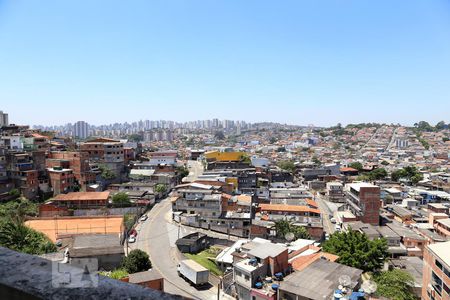 Casa para alugar com 2 quartos, 95m² em Jardim Oliveiras, Taboão da Serra