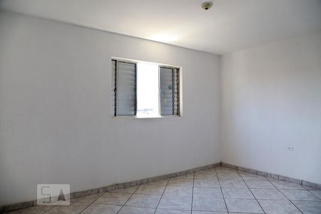 Casa para alugar com 2 quartos, 95m² em Jardim Oliveiras, Taboão da Serra