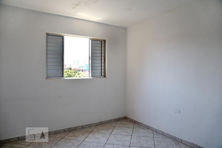 Casa para alugar com 2 quartos, 95m² em Jardim Oliveiras, Taboão da Serra