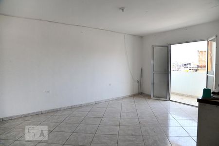 Casa para alugar com 2 quartos, 95m² em Jardim Oliveiras, Taboão da Serra