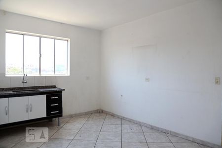 Casa para alugar com 2 quartos, 95m² em Jardim Oliveiras, Taboão da Serra
