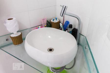 Casa de condomínio à venda com 76m², 2 quartos e 2 vagasDetalhe pia 