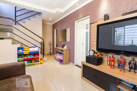 Sala de casa de condomínio à venda com 2 quartos, 76m² em Vila Santa Clara, São Paulo