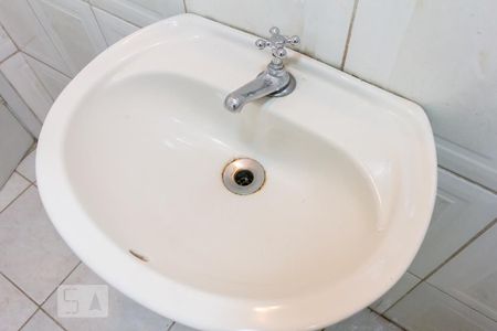 Banheiro Pia de apartamento para alugar com 2 quartos, 65m² em Barra Funda, São Paulo