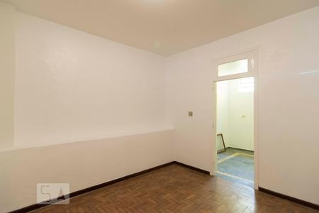 Casa à venda com 100m², 2 quartos e sem vagaComodo piso inferior