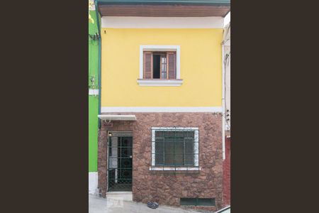 Casa à venda com 100m², 2 quartos e sem vagaFachada