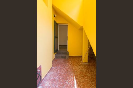 Casa à venda com 100m², 2 quartos e sem vagaQuintal Piso Inferior