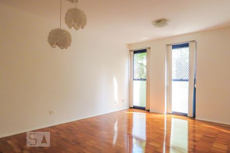 Sala  de apartamento para alugar com 2 quartos, 80m² em Vila Uberabinha, São Paulo