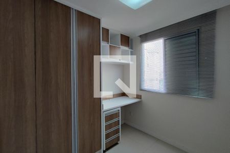 Quarto 2 de apartamento para alugar com 2 quartos, 53m² em Loteamento Parque São Martinho, Campinas