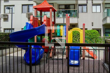 Apartamento à venda com 67m², 2 quartos e 1 vagaÁrea Comum - Playground