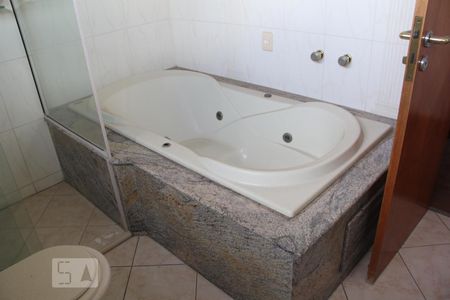 Apartamento para alugar com 288m², 4 quartos e 3 vagasQuarto 4 - Suíte