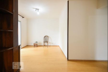 Sala de apartamento para alugar com 3 quartos, 68m² em Vila Sofia, São Paulo