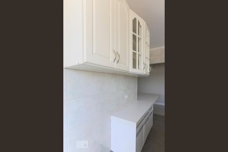 Apartamento à venda com 64m², 2 quartos e 1 vagaCozinha - Armários