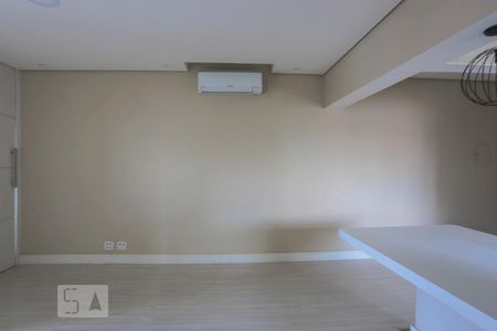 Sala  de apartamento para alugar com 2 quartos, 64m² em Aclimação, São Paulo