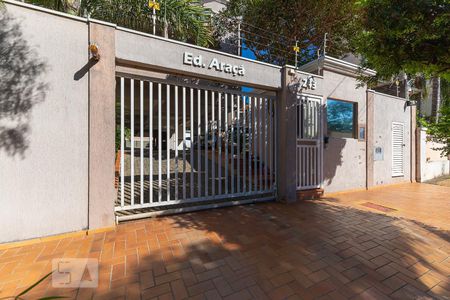 Apartamento para alugar com 60m², 2 quartos e 1 vagaFachada e portaria