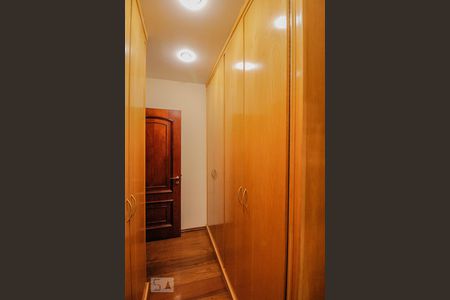 Apartamento à venda com 290m², 4 quartos e 5 vagasQuarto 01 com Suite