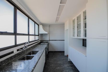 Apartamento à venda com 290m², 4 quartos e 5 vagasCozinha