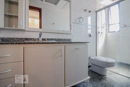 Apartamento à venda com 290m², 4 quartos e 5 vagasBanheiro