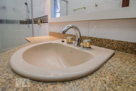 Apartamento à venda com 290m², 4 quartos e 5 vagasSuite 01