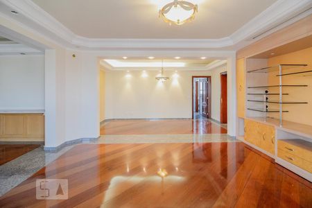 Apartamento à venda com 290m², 4 quartos e 5 vagasSala