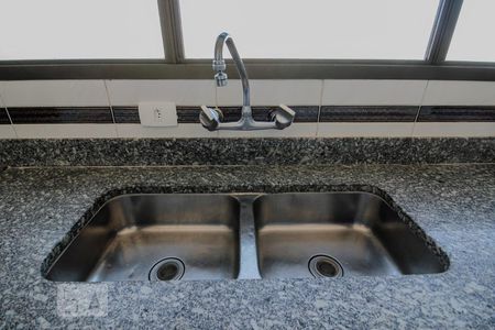 Apartamento à venda com 290m², 4 quartos e 5 vagasCozinha