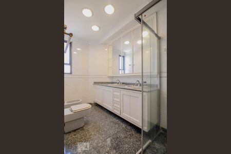 Apartamento à venda com 290m², 4 quartos e 5 vagasSuite 03