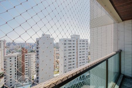 Apartamento à venda com 290m², 4 quartos e 5 vagasVaranda