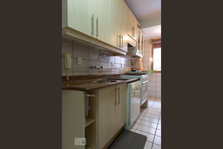 Cozinha de apartamento à venda com 2 quartos, 166m² em Jardim Itu Sabará, Porto Alegre