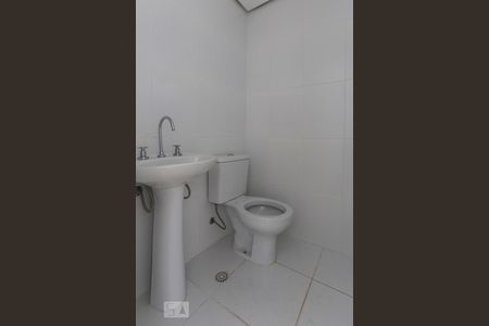 Banheiro de apartamento para alugar com 2 quartos, 55m² em Vila Vermelha, São Paulo