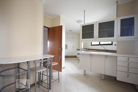 Apartamento para alugar com 228m², 3 quartos e 4 vagasCozinha