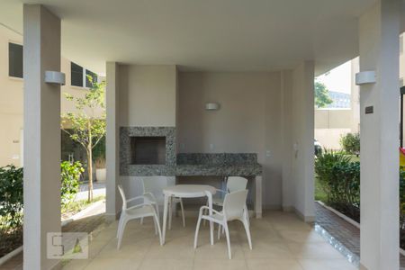 Apartamento para alugar com 41m², 2 quartos e sem vagaÁrea comum - Churrasqueira